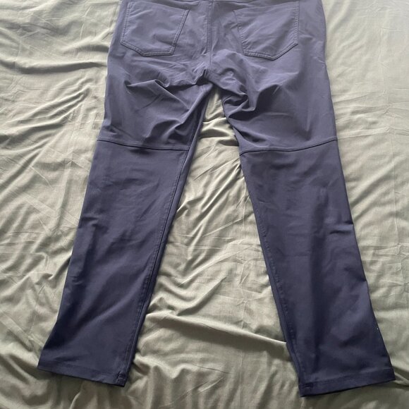 Lululemon ABC Classic-Fit Trouser | Navy Blue | 32" x 30" - Picture 3 of 5